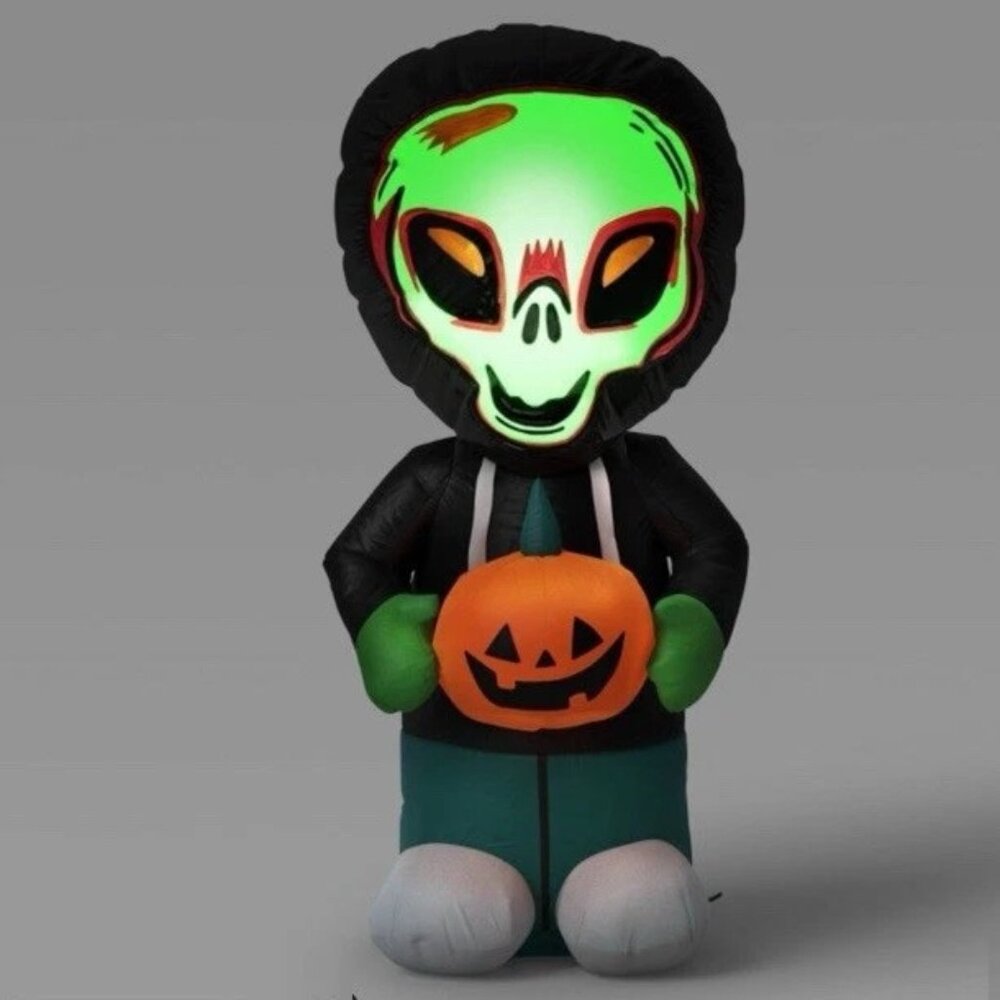 Hyde and Eek LED Halloween Inflatable Decoration 3.5' LED ALIEN KID pumpkin NIP
